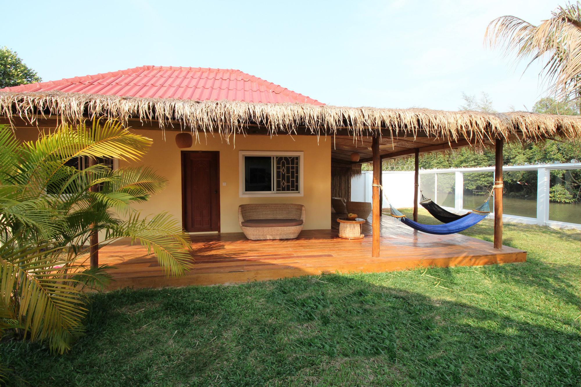 Sunset Lounge Hotel Sihanoukville Ngoại thất bức ảnh