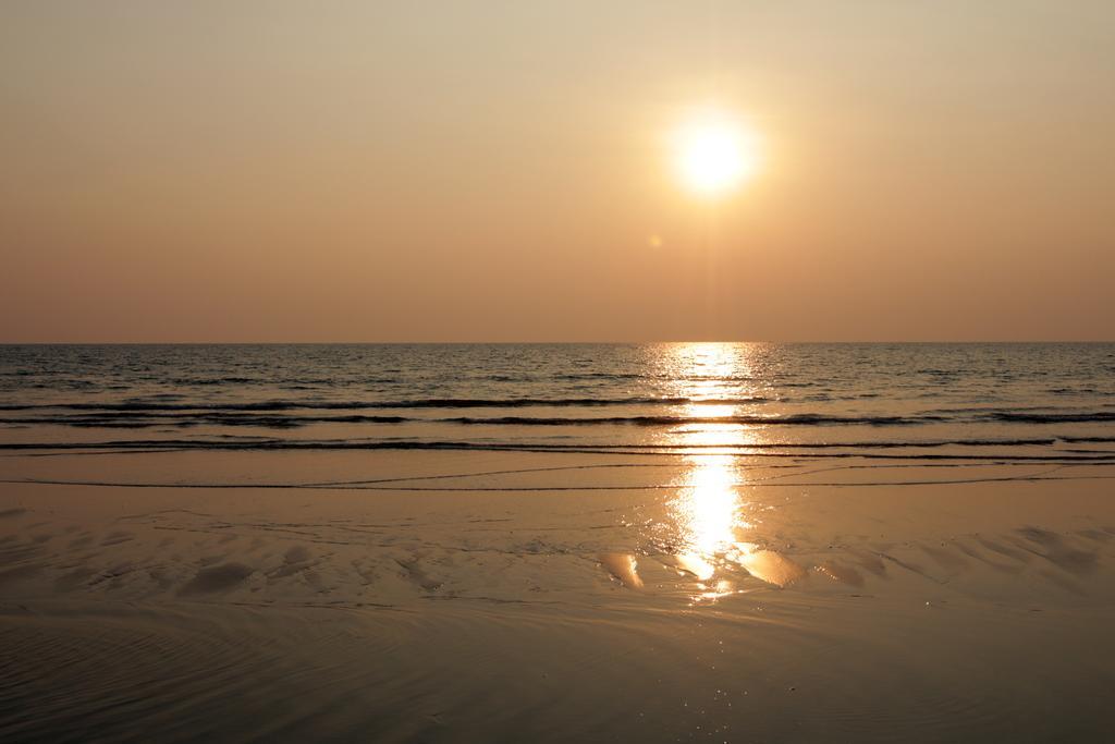 Sunset Lounge Hotel Sihanoukville Ngoại thất bức ảnh