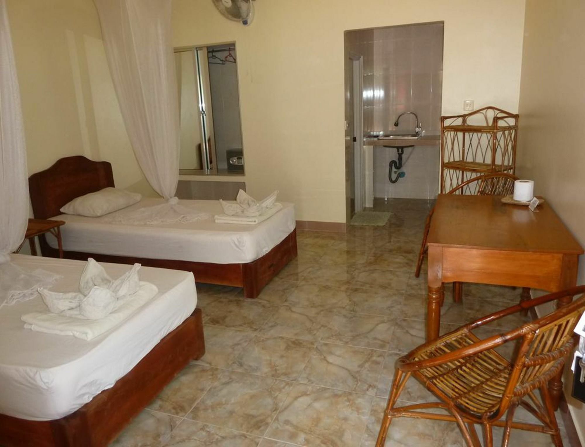 Sunset Lounge Hotel Sihanoukville Ngoại thất bức ảnh