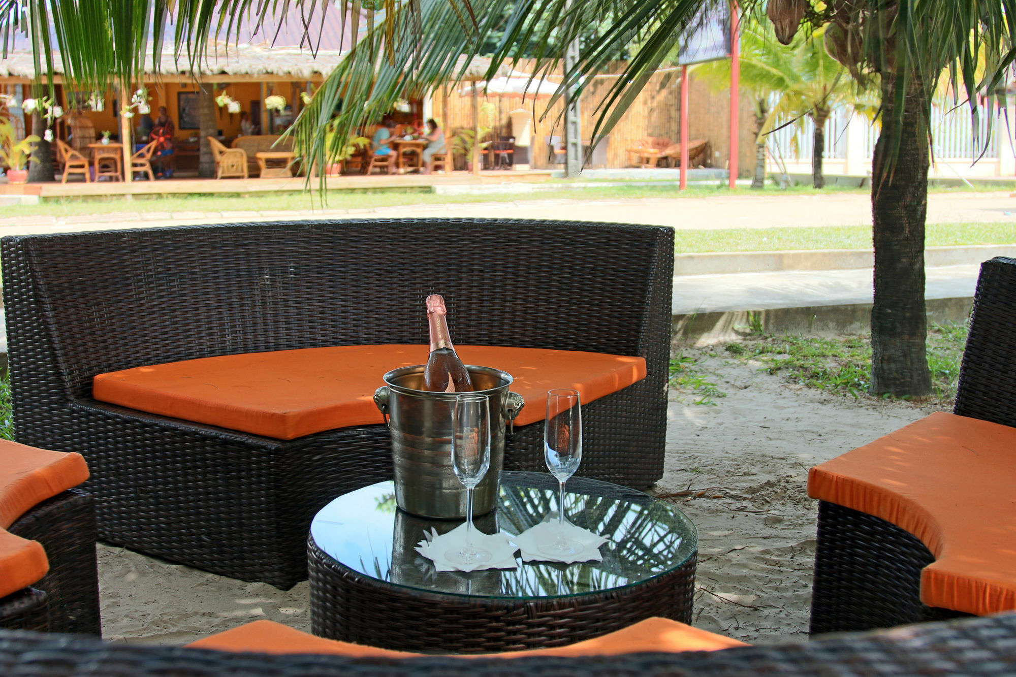 Sunset Lounge Hotel Sihanoukville Ngoại thất bức ảnh