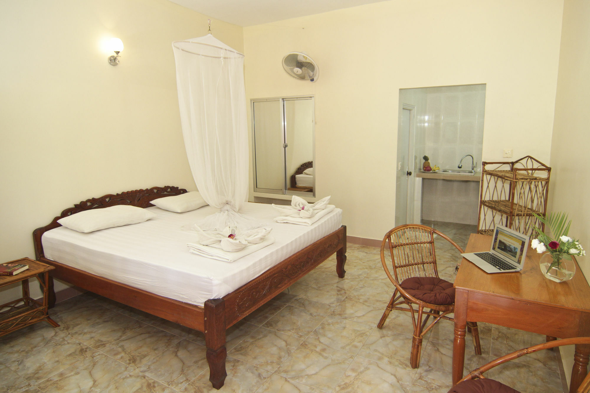 Sunset Lounge Hotel Sihanoukville Ngoại thất bức ảnh