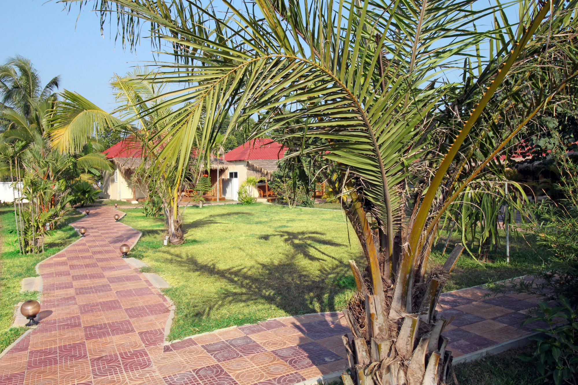 Sunset Lounge Hotel Sihanoukville Ngoại thất bức ảnh