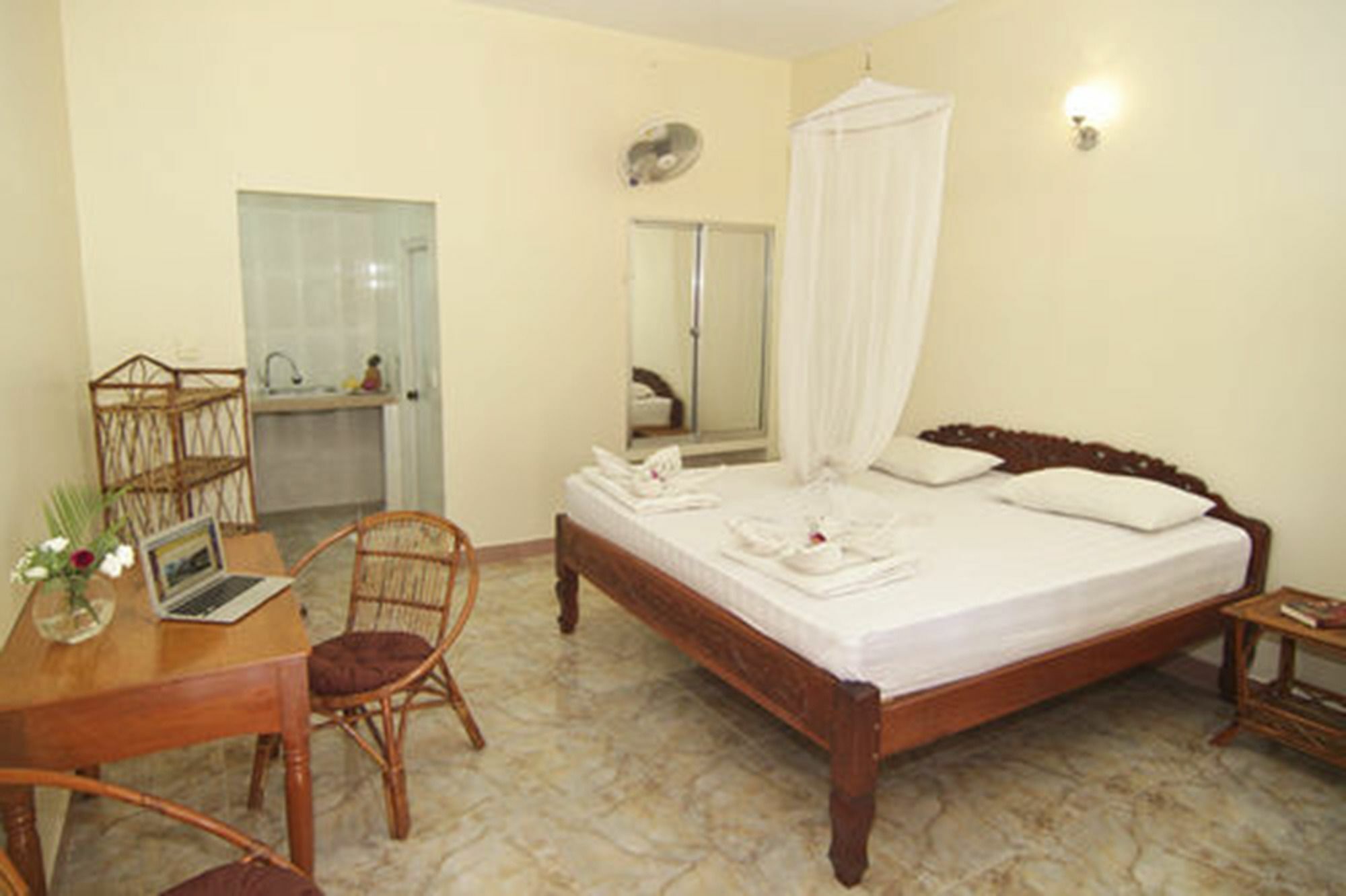Sunset Lounge Hotel Sihanoukville Ngoại thất bức ảnh